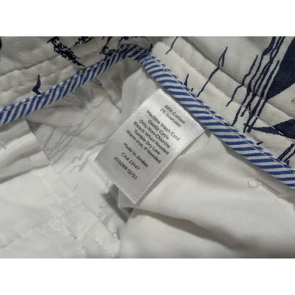 Talbots Chino Shorts Womens 4 Ivory Navy Sailboat Nautical Relaxed 7 Inseam - Picture 3 of 7